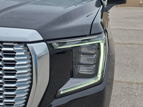 Used 2024 GMC Yukon XL Denali AWD/4WD image 29