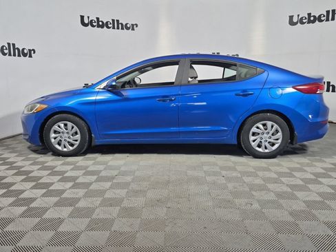 Used 2018 Hyundai Elantra SE w/ Winter Weather Package FWD image 4