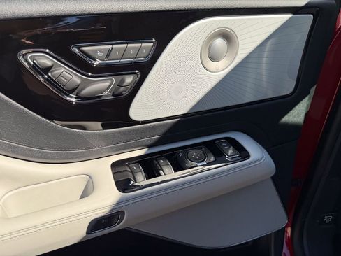 New 2026 Lincoln Aviator Reserve w/ Luxury Package image 13