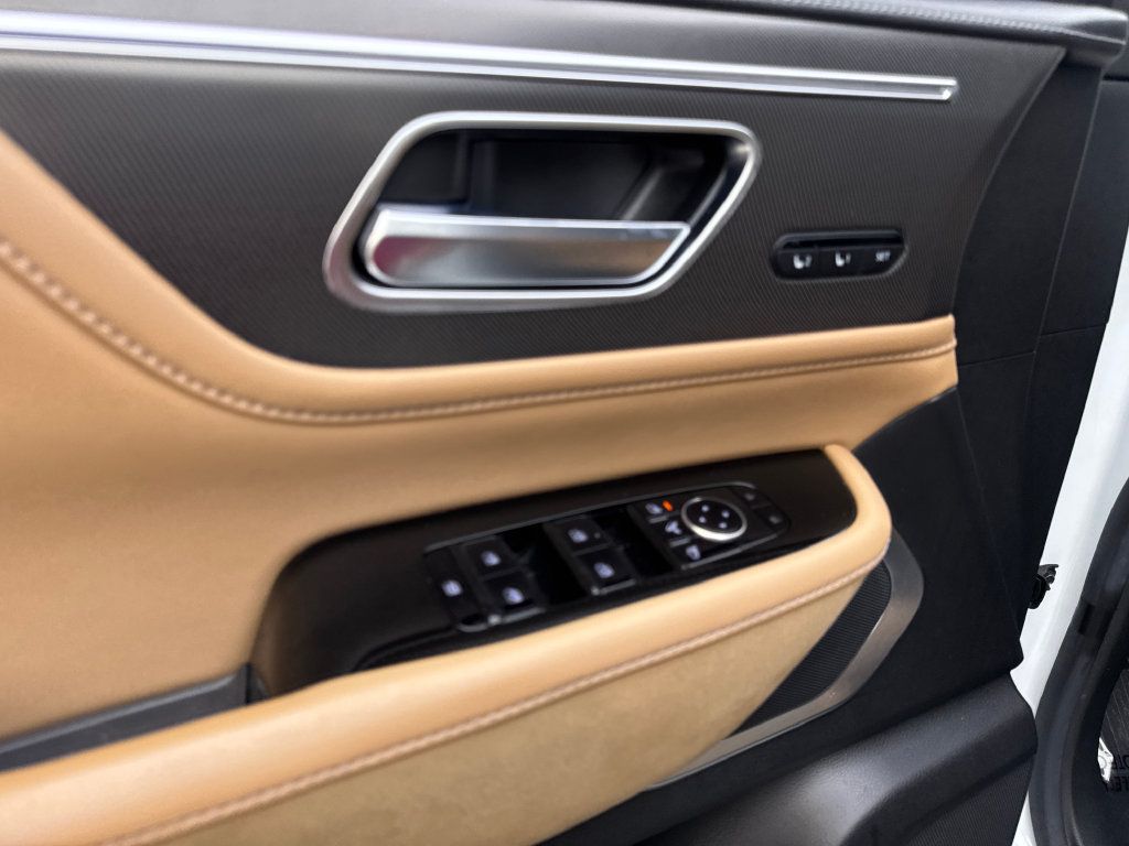 Used 2025 INFINITI QX80 Luxe AWD/4WD image 32