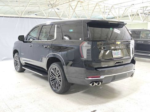 Used 2025 Chevrolet Tahoe Premier AWD/4WD image 5