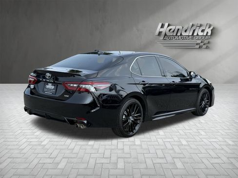 Used 2023 Toyota Camry XSE FWD image 10