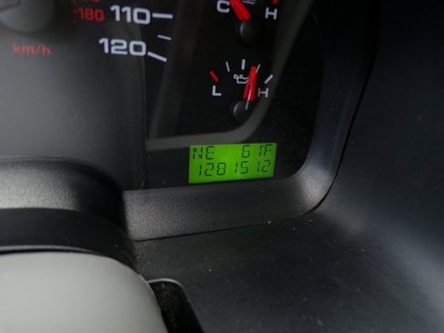 Used 2006 Ford F150 XLT image 16