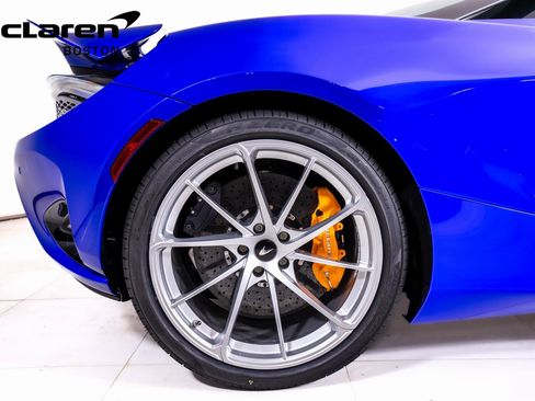 New 2026 McLaren 750S image 18