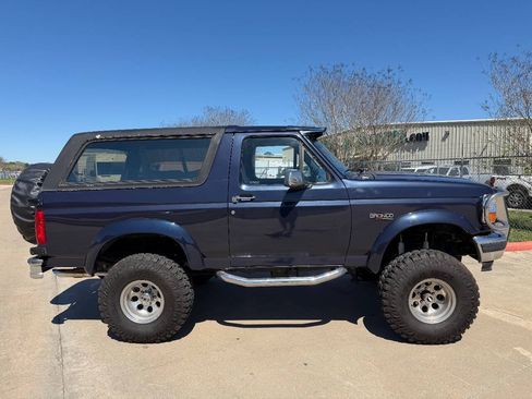 Used 1995 Ford Bronco XLT AWD/4WD image 6