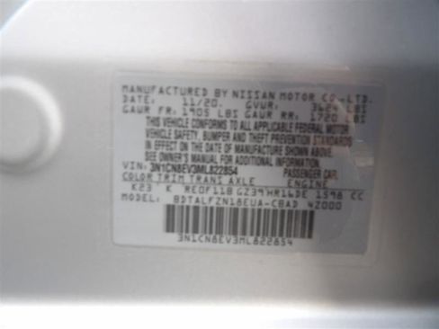 Used 2021 Nissan Versa SV image 26