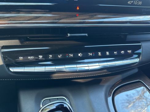 Used 2023 Cadillac Escalade Sport Platinum image 11