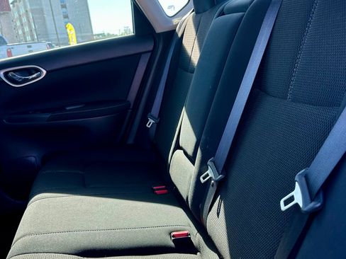 Used 2015 Nissan Sentra S image 4