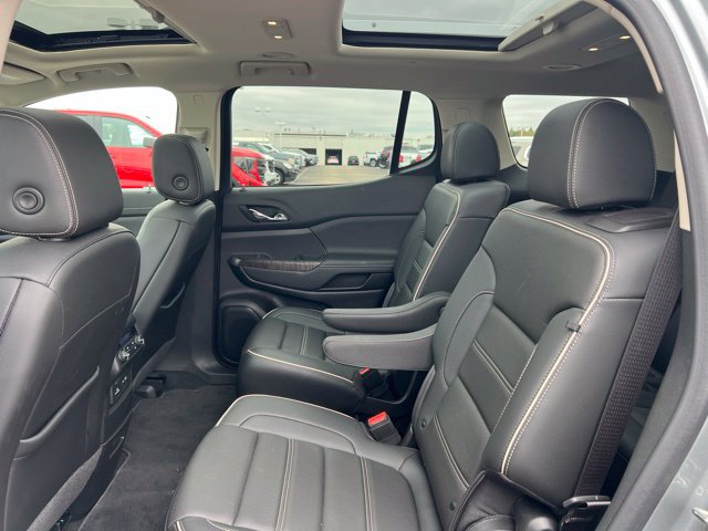 Used 2023 GMC Acadia Denali w/ Denali Ultimate Package AWD/4WD image 19