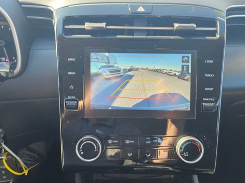 Used 2024 Hyundai Tucson SE FWD image 19
