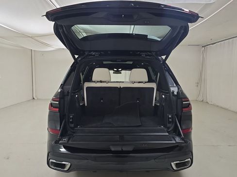 Certified 2025 BMW X7 xDrive40i w/ Executive Package AWD/4WD image 30