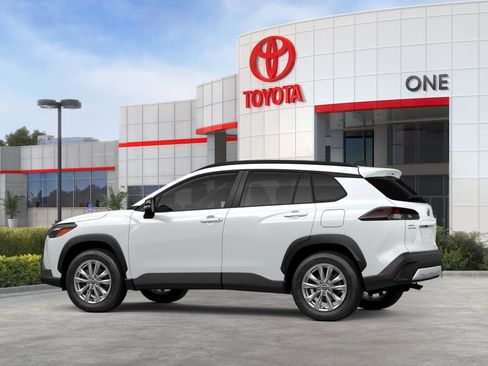 New 2026 Toyota Corolla Cross LE w/ Moonroof Package image 29