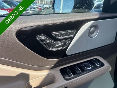 Used 2023 Lincoln Aviator Grand Touring w/ Equipment Group 301A AWD/4WD image 27