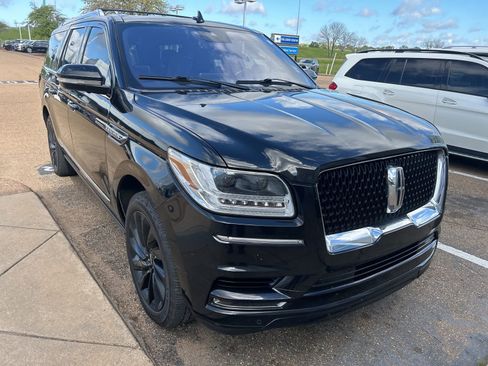 Used 2020 Lincoln Navigator L Reserve w/ Equipment Group 208A Reserve AWD/4WD image 3