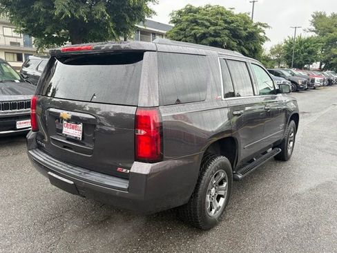 Used 2017 Chevrolet Tahoe LT w/ Luxury Package AWD/4WD image 6