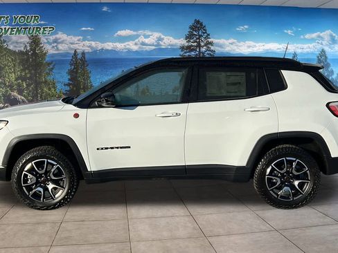 New 2026 Jeep Compass Trailhawk image 8