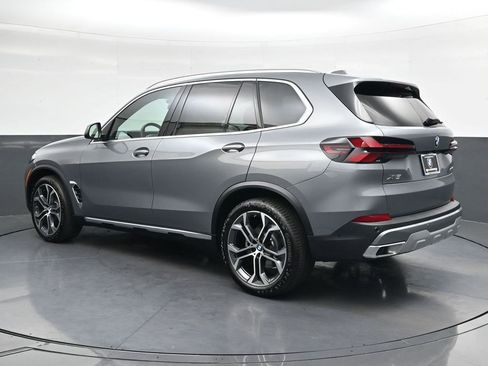 Used 2026 BMW X5 xDrive40i w/ Climate Comfort Package image 6