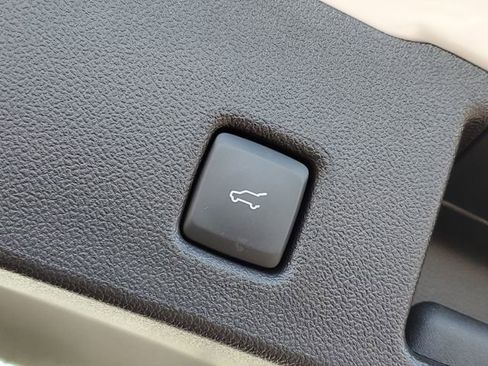 New 2026 Ford Escape SE w/ Class II Trailer Tow Package image 32