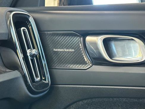 Certified 2024 Volvo XC40 Recharge Ultimate w/ Protection Package Premier image 20