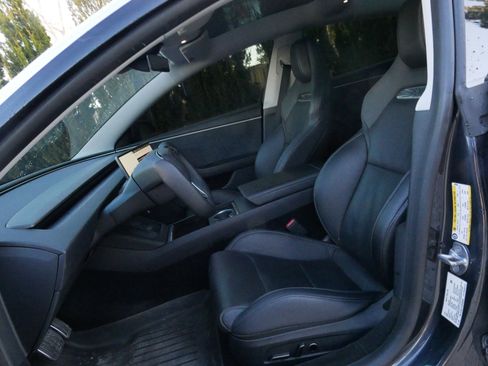 Used 2024 Tesla Model 3 Performance image 7