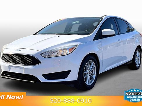 Used 2018 Ford Focus SE image 1