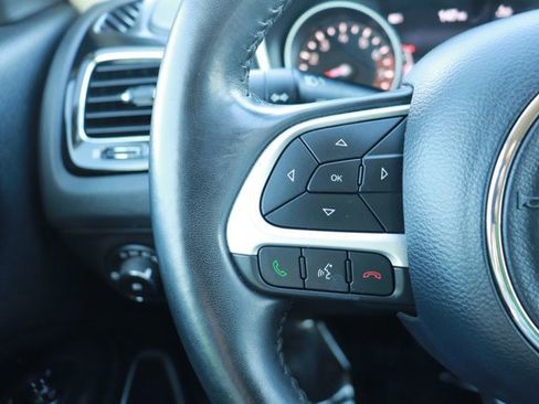 Used 2019 Jeep Compass Altitude image 18