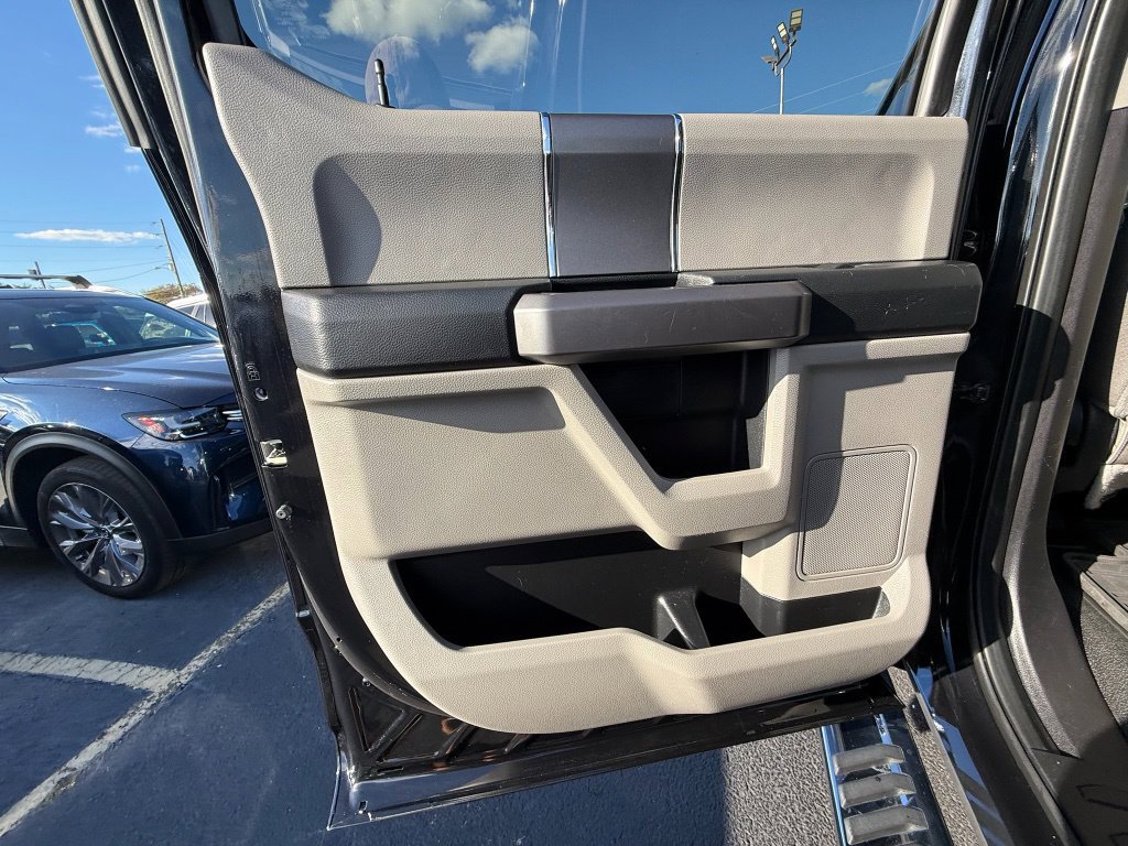 Used 2019 Ford F250 XLT w/ XLT Premium Package AWD/4WD image 14