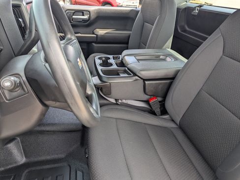 Certified 2025 Chevrolet Silverado 1500 W/T image 15