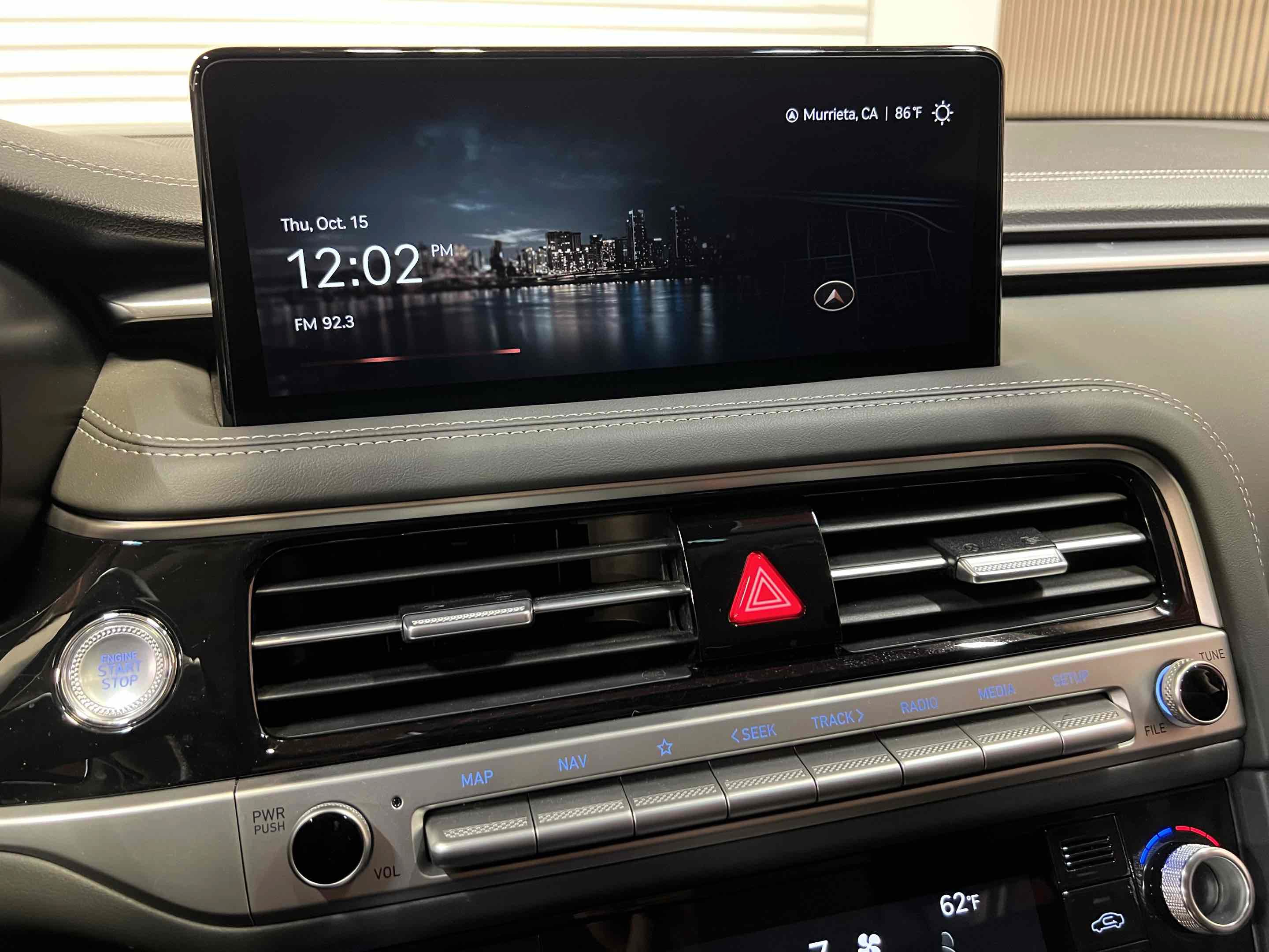 Used 2025 Genesis G70 2.5T RWD image 8