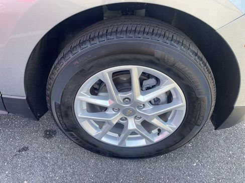 Used 2023 Chevrolet Equinox LT image 43