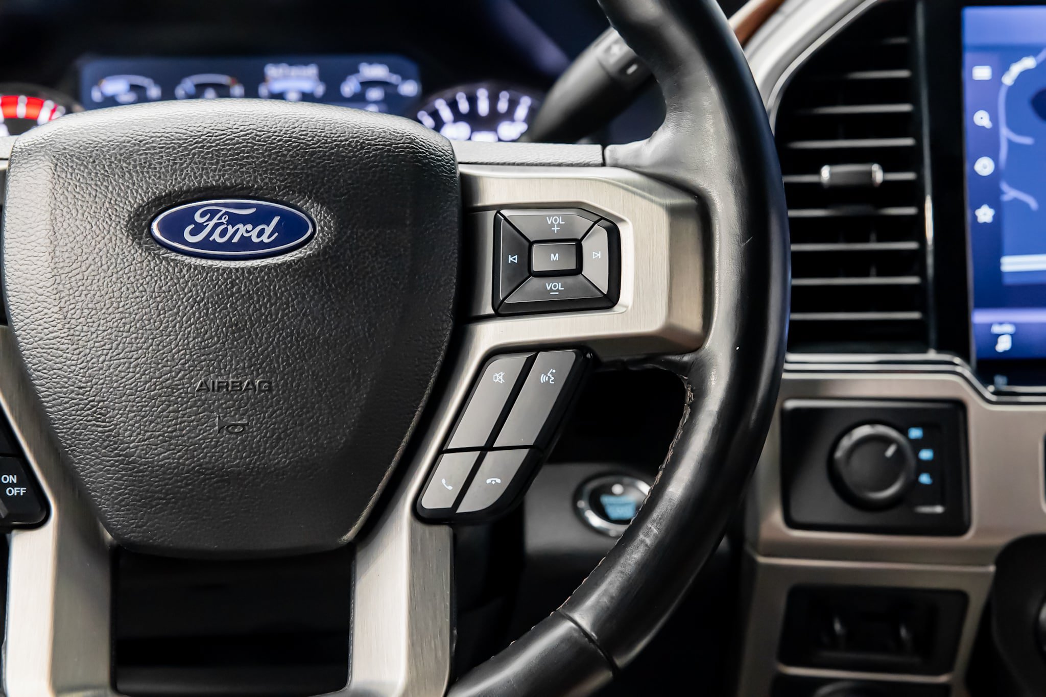 Used 2022 Ford F450 Platinum AWD/4WD image 41