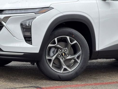 New 2026 Chevrolet Trax LT image 8