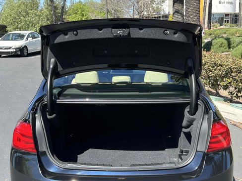 Used 2018 BMW 320i Sedan image 66