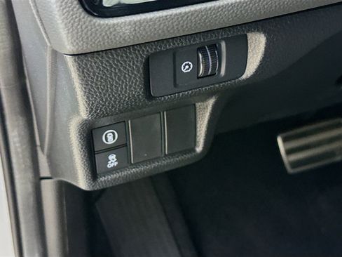 Used 2024 Honda Civic Sport image 9