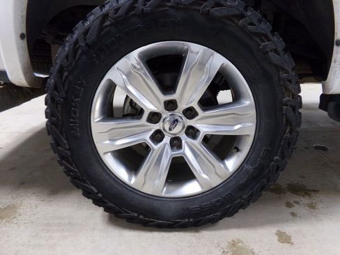 Used 2018 Ford F150 Platinum w/ Equipment Group 701A Luxury image 31