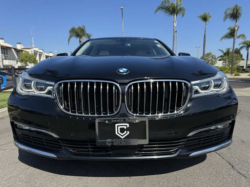 Used 2018 BMW 750i xDrive AWD/4WD image 12