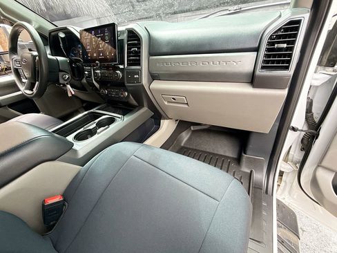 Used 2022 Ford F250 XLT w/ XLT Premium Package image 34