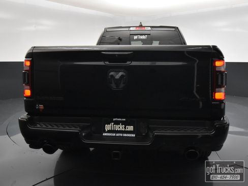 Used 2022 RAM 1500 Laramie AWD/4WD image 6