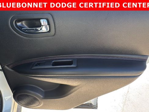 Used 2010 Nissan Rogue SL w/ Premium Pkg image 26