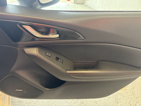 Used 2014 MAZDA MAZDA3 s Touring FWD image 21