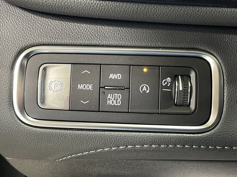 New 2026 Buick Enclave Preferred w/ Power Package image 32