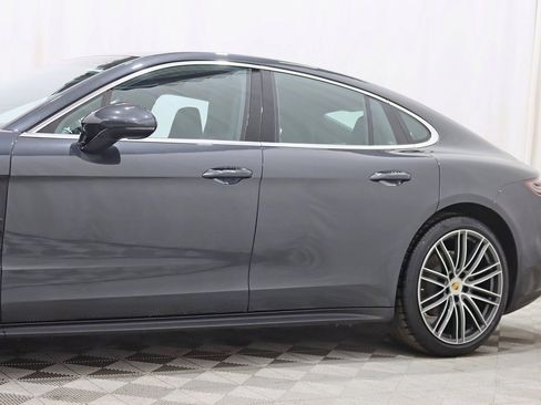 Used 2017 Porsche Panamera 4S image 4