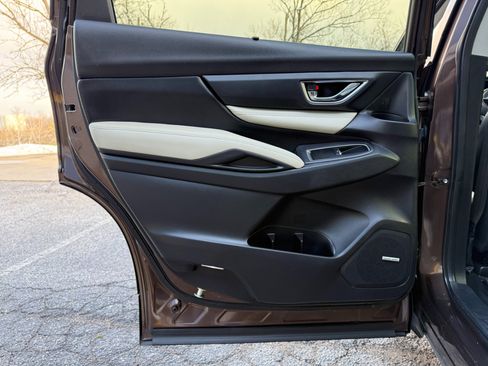 Used 2019 Subaru Ascent Limited image 17