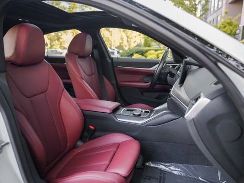 Used 2023 BMW i4 eDrive40 w/ M Sport Package RWD image 33