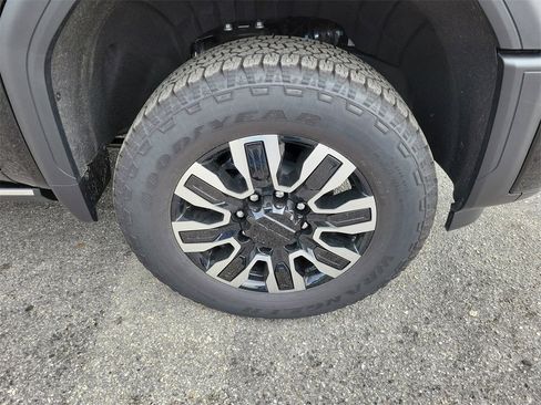 New 2026 GMC Sierra 2500 Denali Ultimate image 6