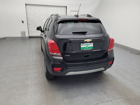 Used 2017 Chevrolet Trax LT FWD image 6
