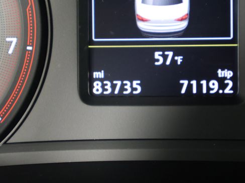 Used 2020 Volkswagen Passat 2.0T R-Line image 17