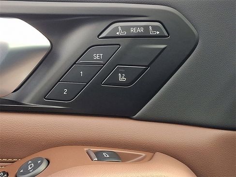 New 2026 BMW X7 xDrive40i w/ M Sport Package image 17