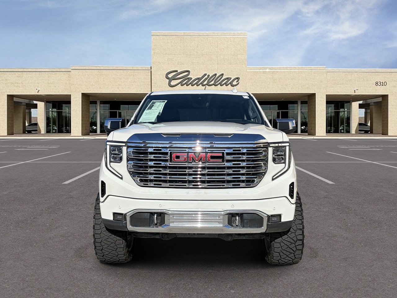 Used 2022 GMC Sierra 1500 Denali w/ Denali Reserve Package AWD/4WD image 2