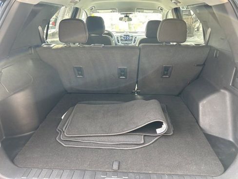 Used 2023 Chevrolet Equinox LT image 12